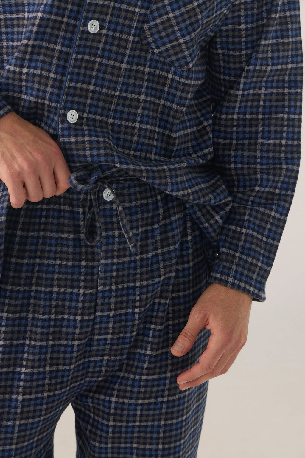 Men's Winterweight Long Sleeve Pyjama Set – Ancestry Tartan, Woodsmoke Pyjama Set - Contare